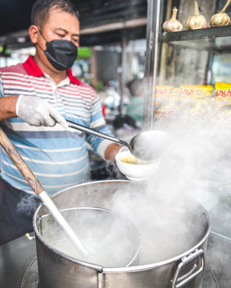 Morning Market & Breakfast Tour Slider Noodle Vendor