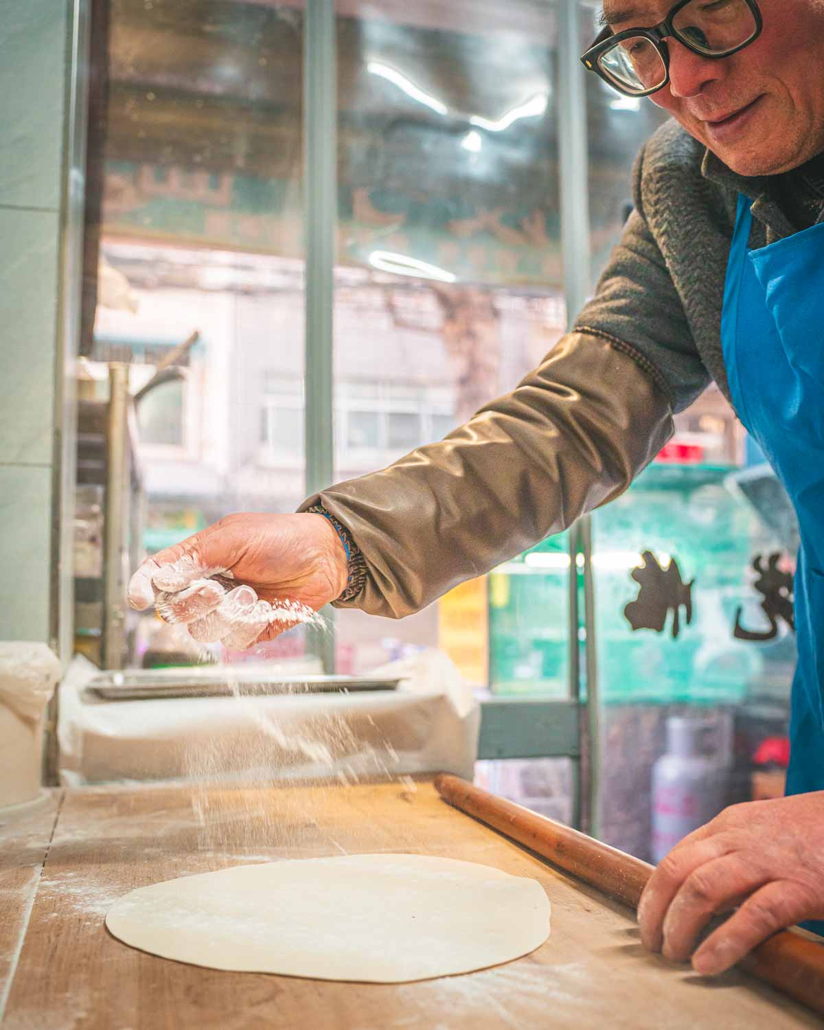 Xian Morning Market & Breakfast Food Tour Sour Soup Dumpling Making
